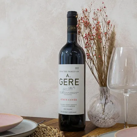 Kiskuza 1 * Budapest